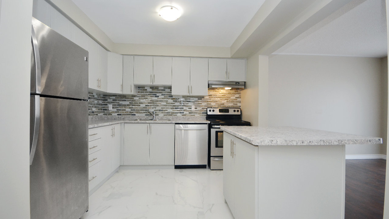 9 Ancestors Drive, Brampton, ON, L6X4Y2 Scene 3