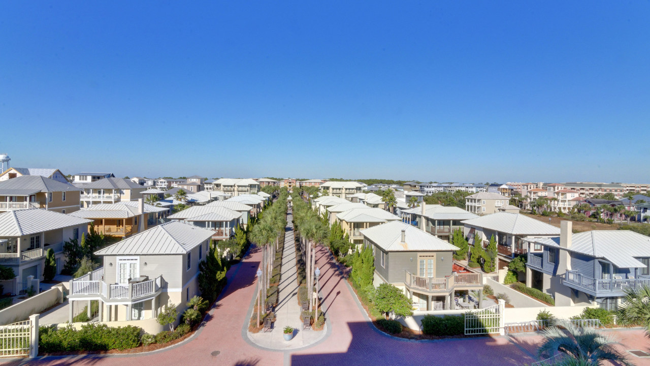 02_02_Front_Landing_View_01