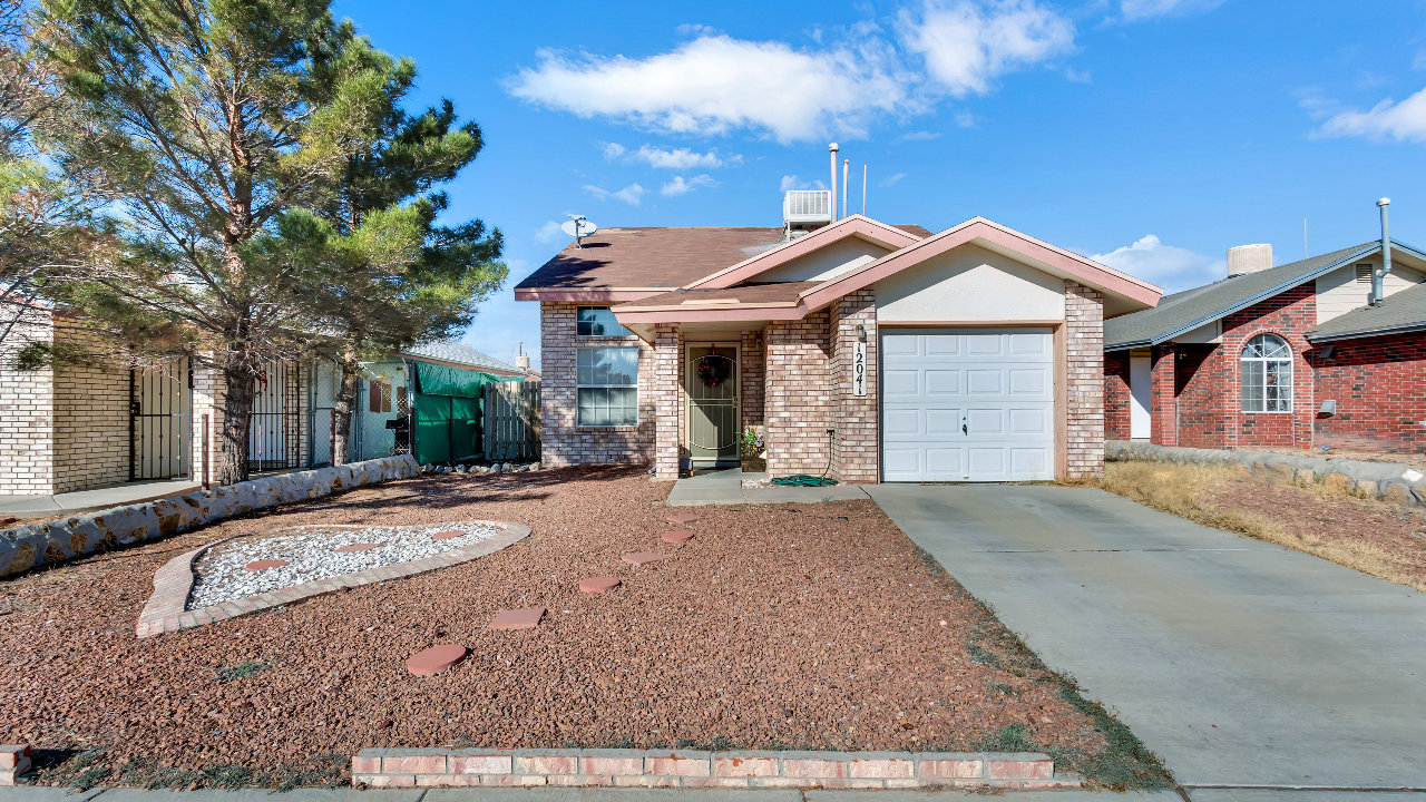 12041 Greenveil Dr, El Paso, TX, 79936 Scene 1