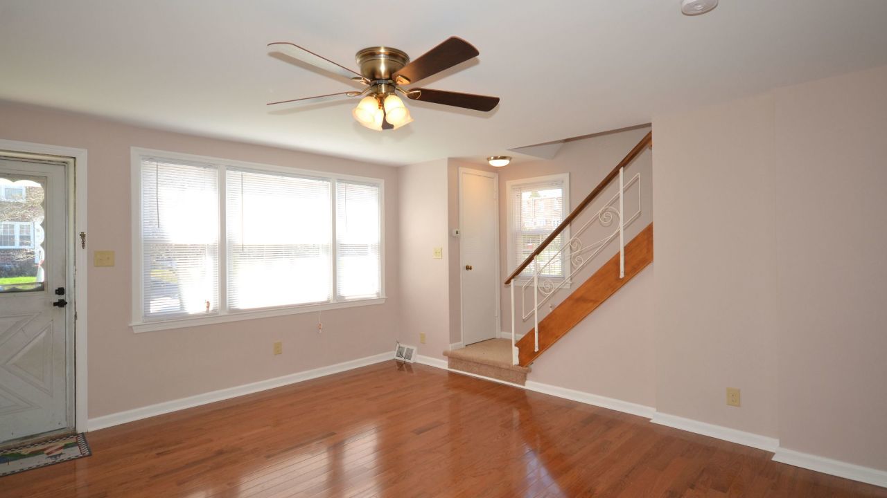 1315 Redwood Ln, Norristown, PA, 19004 Scene 2