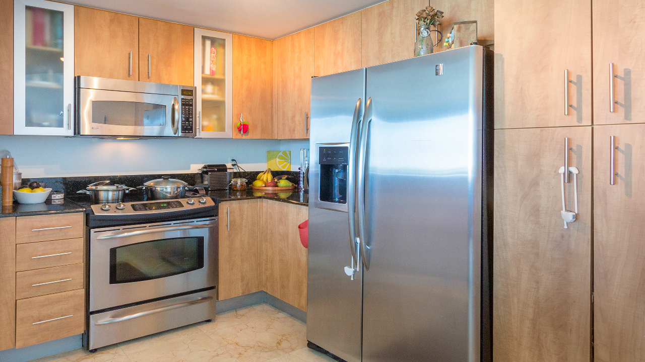 360-Condo-East-#1108-09