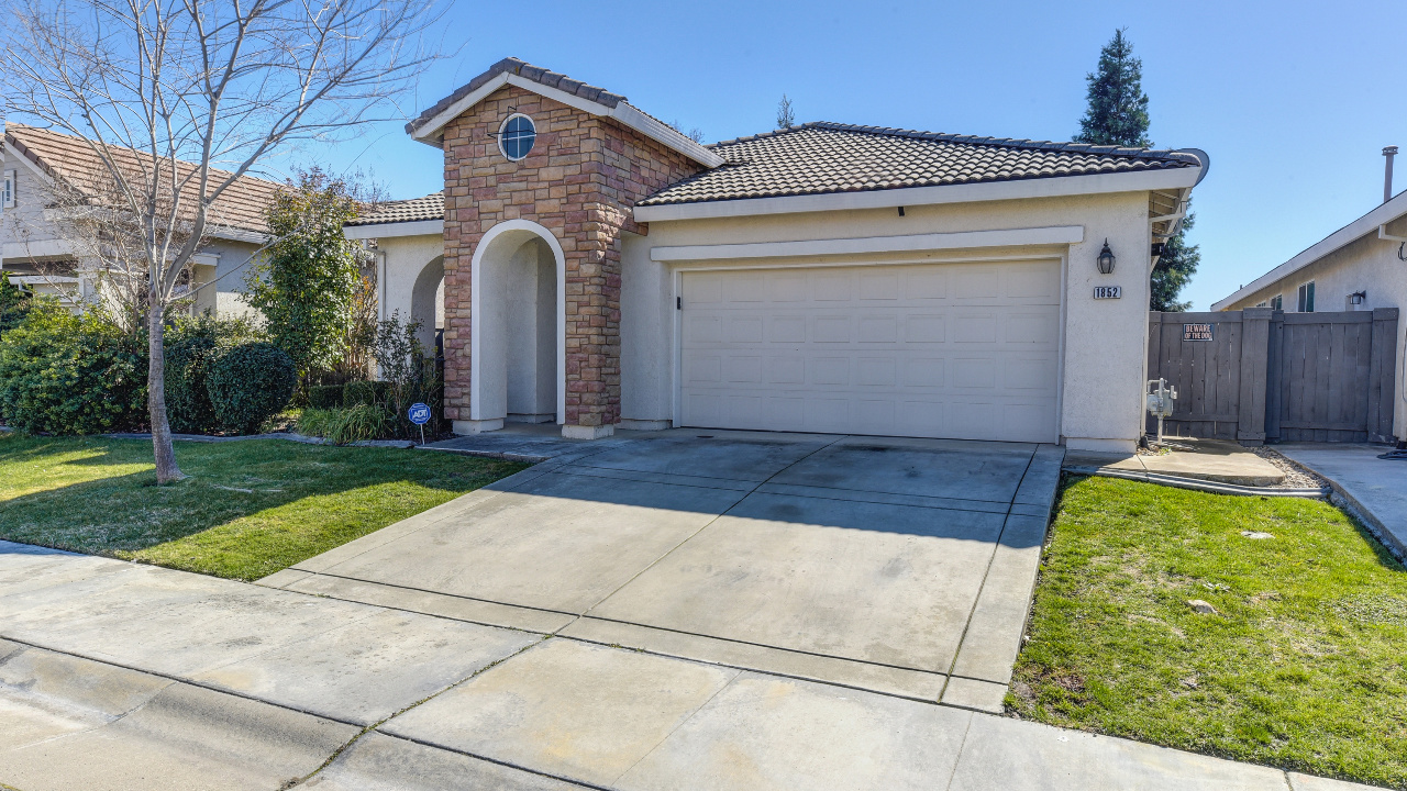 1852 Acari Ave., Sacramento, CA, 95835 Scene 2