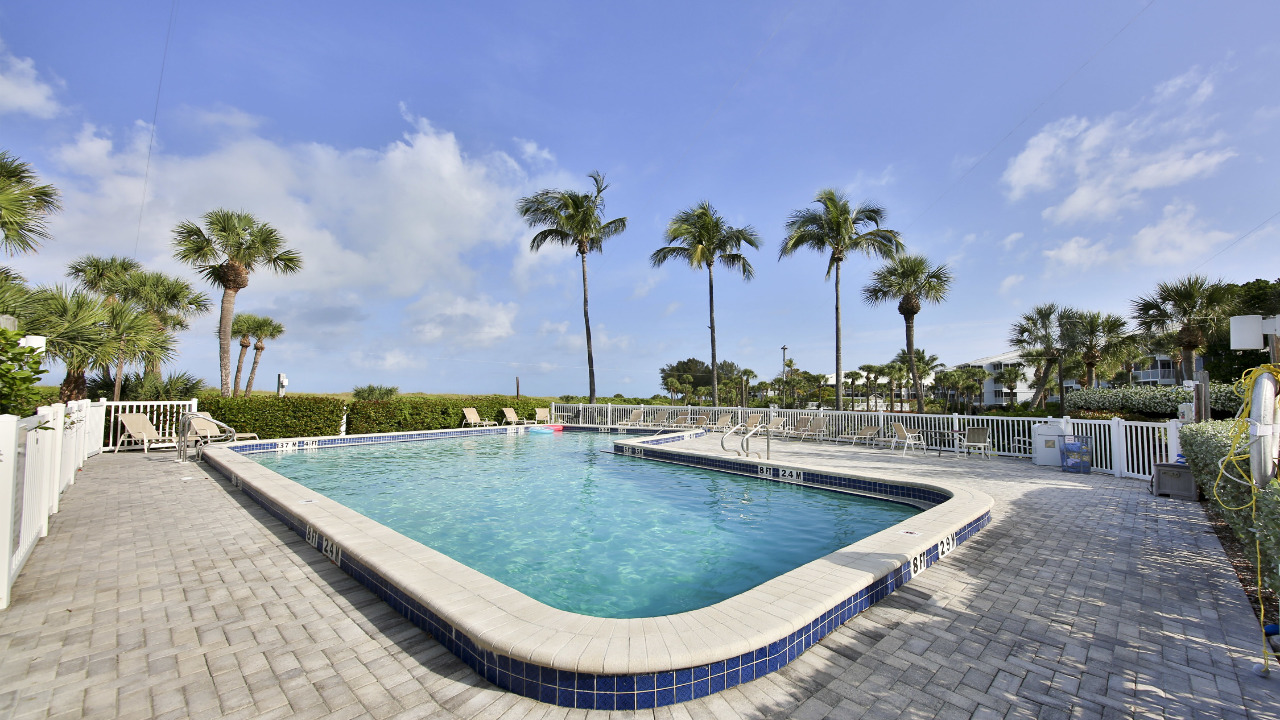 Community Pool and Patio