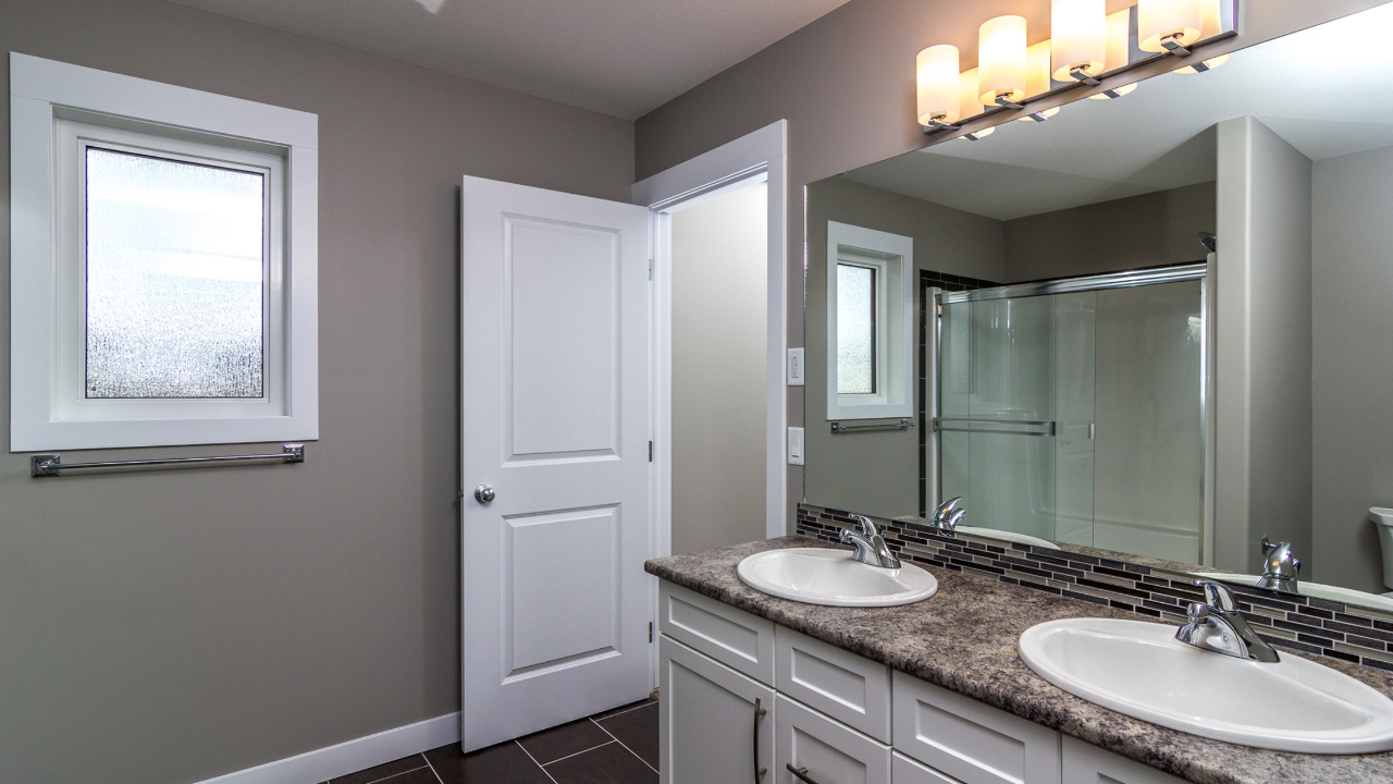 403 Salloum Bay. Saskatoon, SK-113