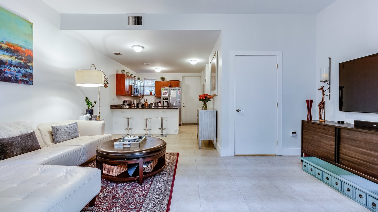 2845-Coconute-Ave-#3-03