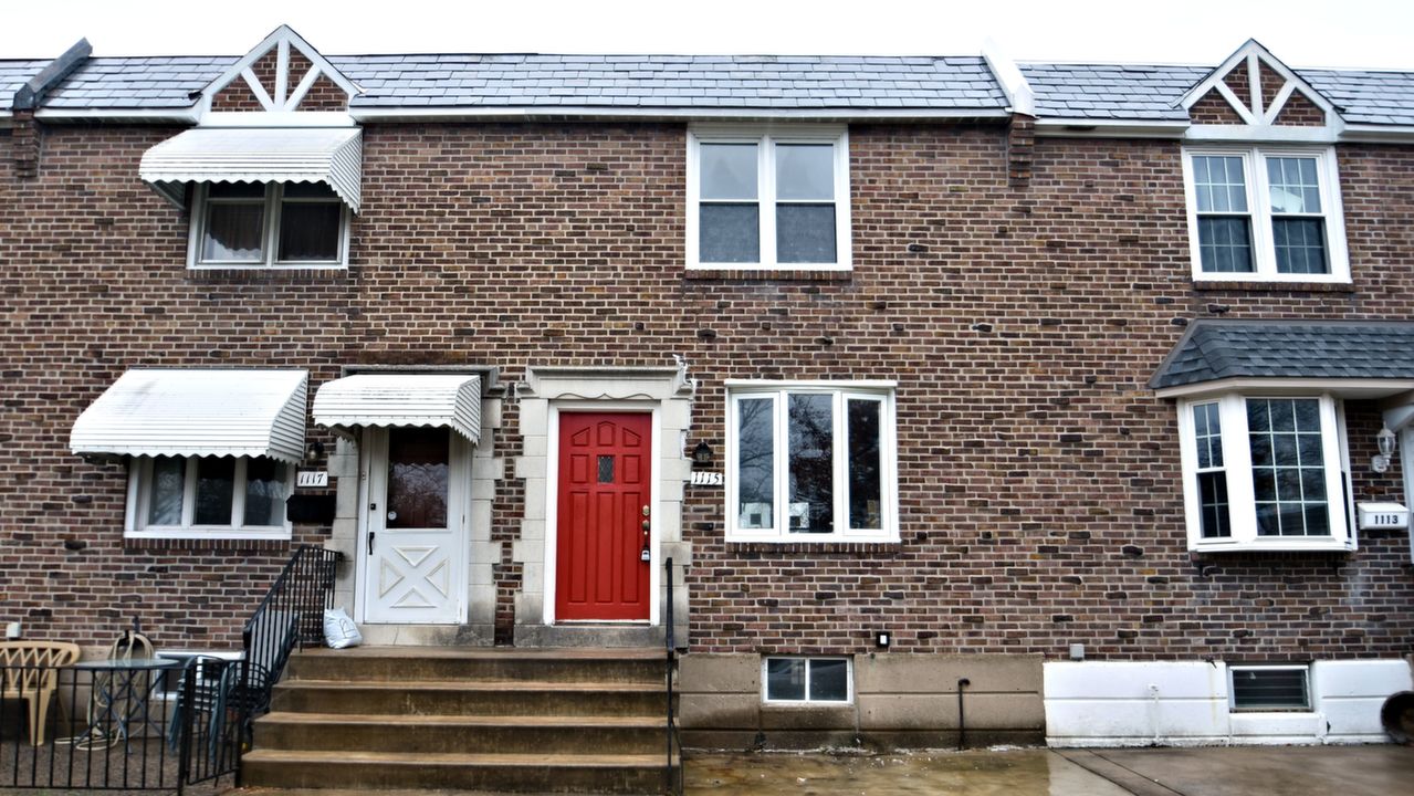 1115 Meadowbrook Ln, Collingdale, PA, 19023 Scene 1