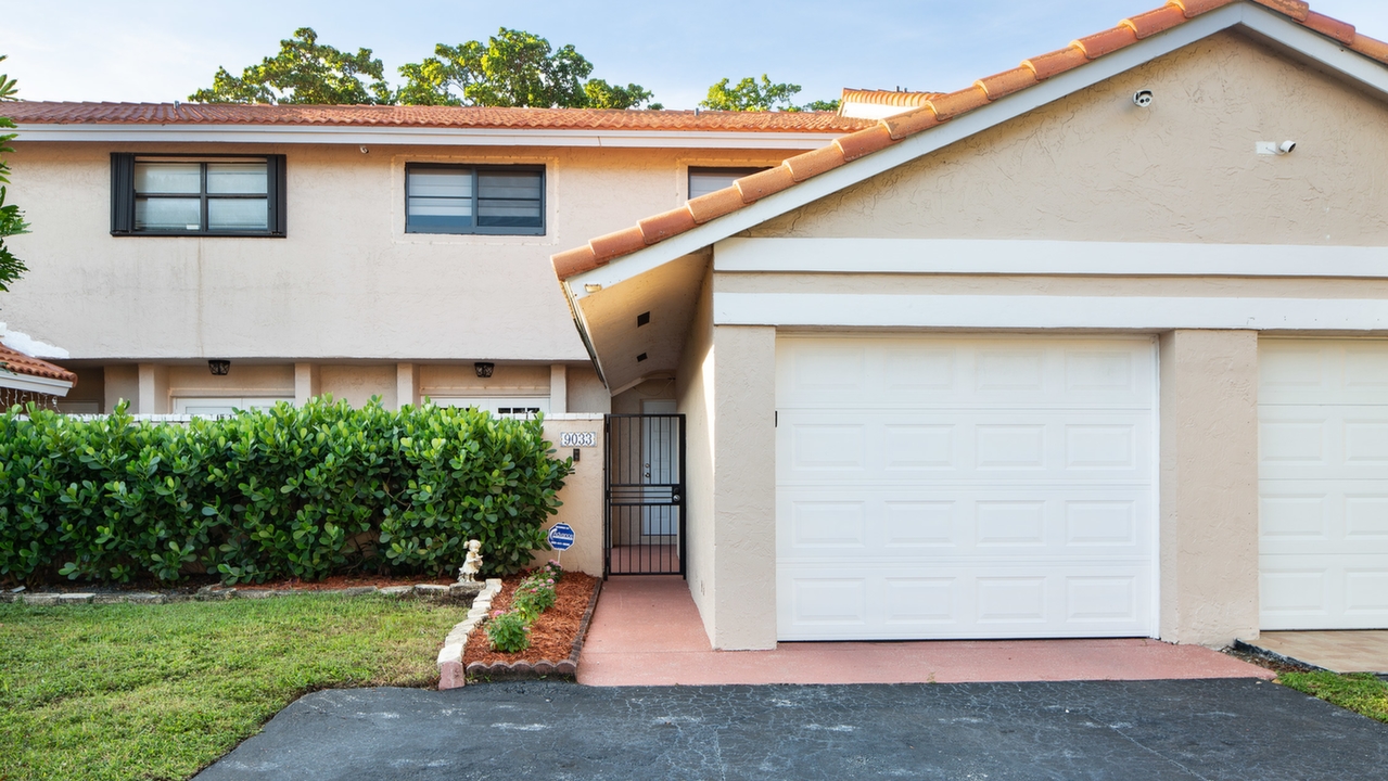 9033-SW-113th-PL-01