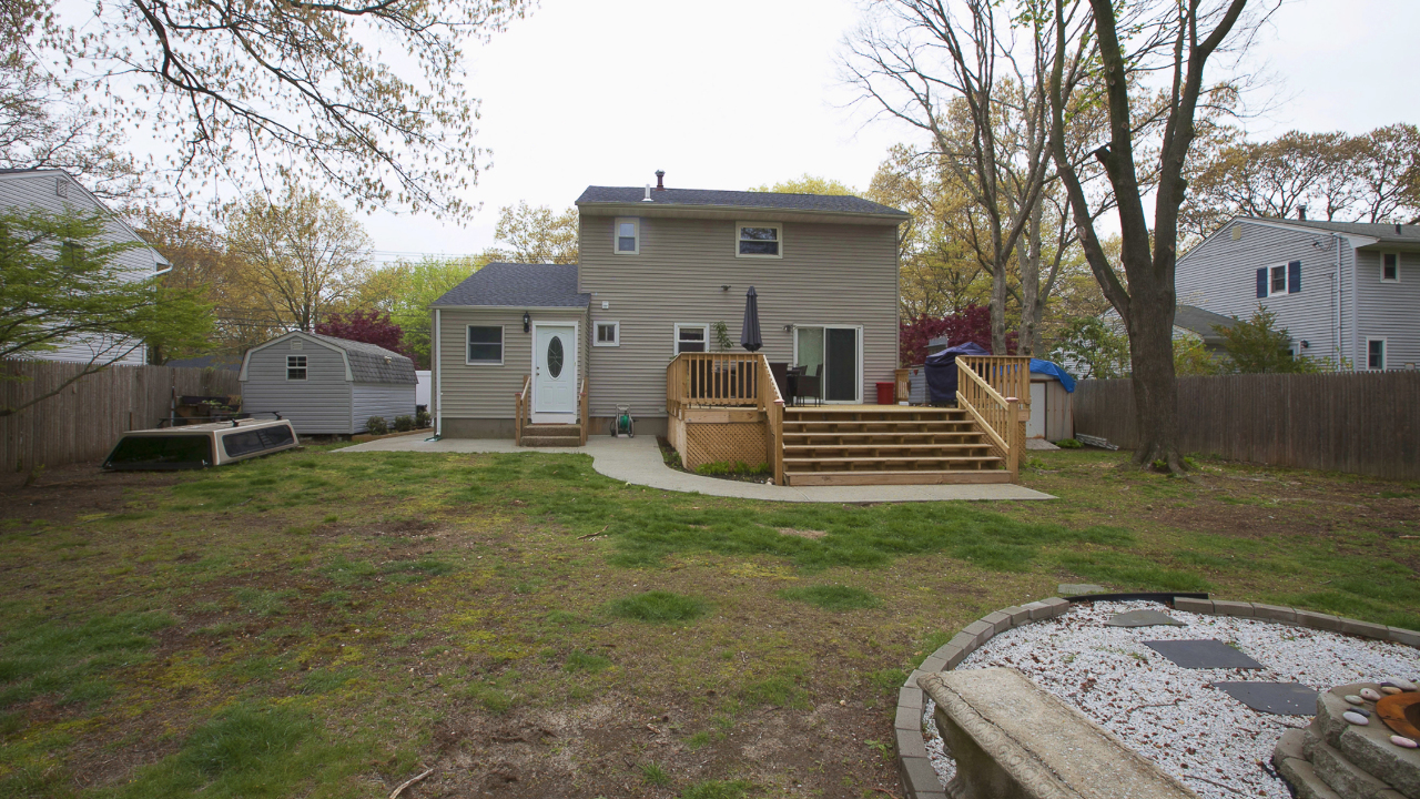 176 NOrwood Ave, Port Jefferson Station, NY, 11776 Scene 4