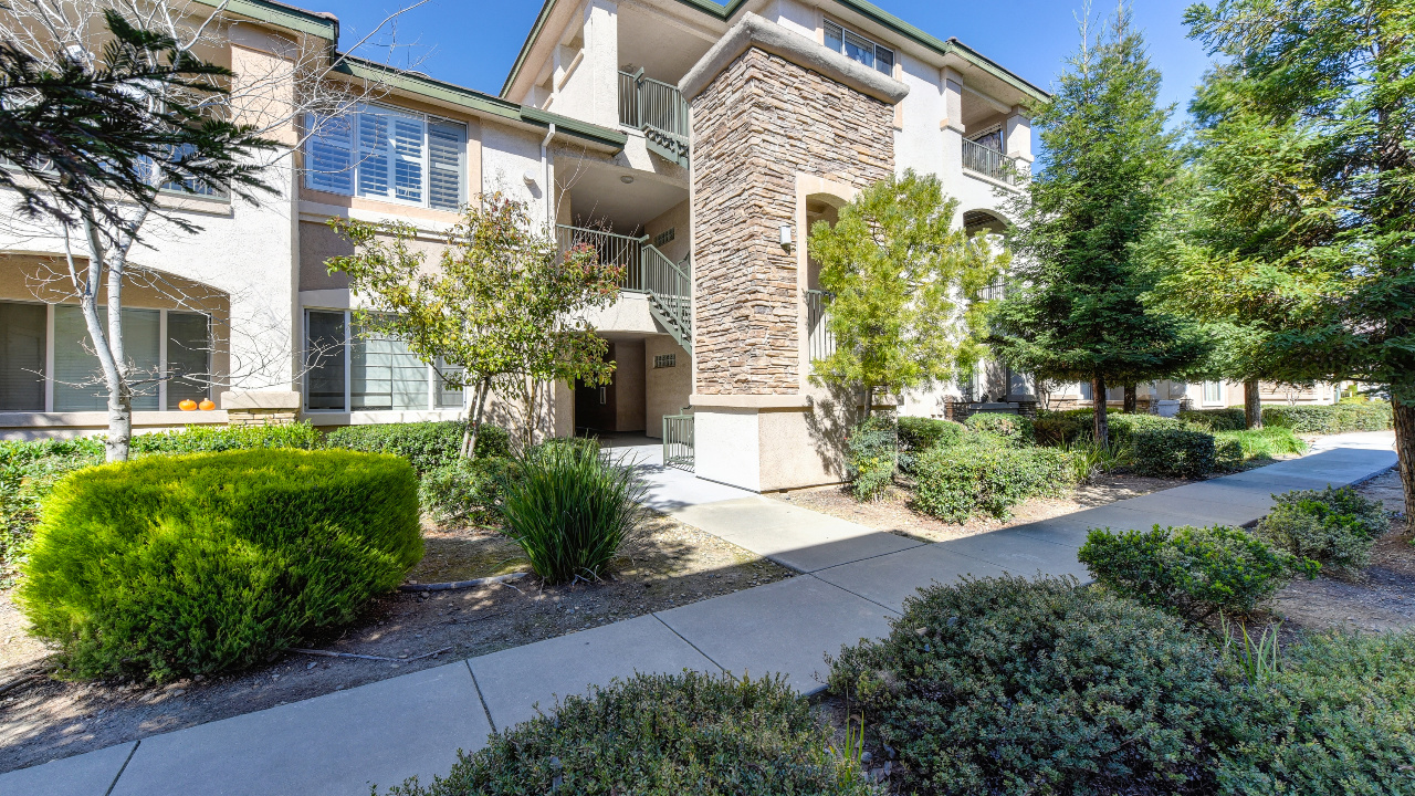 701 Gibson Drive Unit 1128, Roseville, CA, 95678 Scene 2