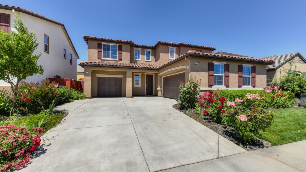 10088 Cape Verde Drive, Elk Grove, CA, 95757 Scene 2