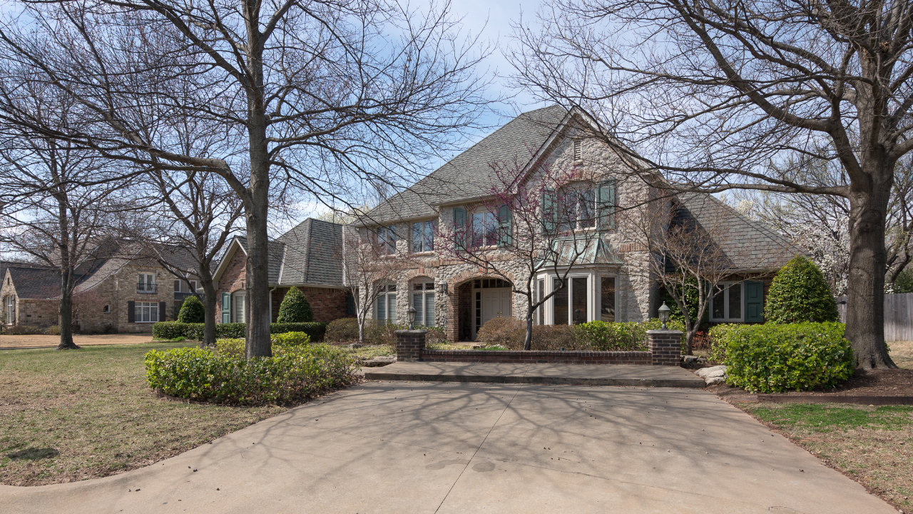 11228 South Winston Avenue, Tulsa, OK, 74137 Scene 1