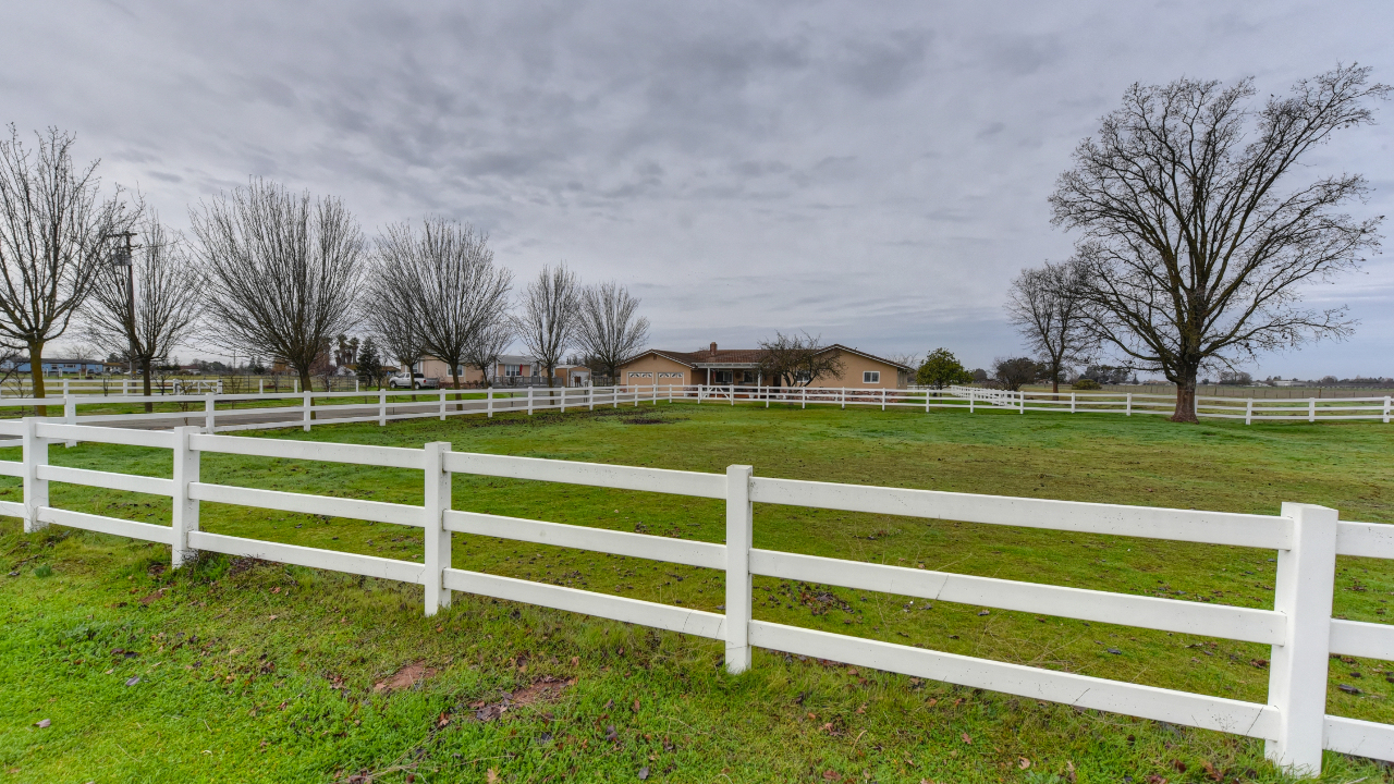 24201 N Sowles Road, Acampo, CA, 95220 Scene 1