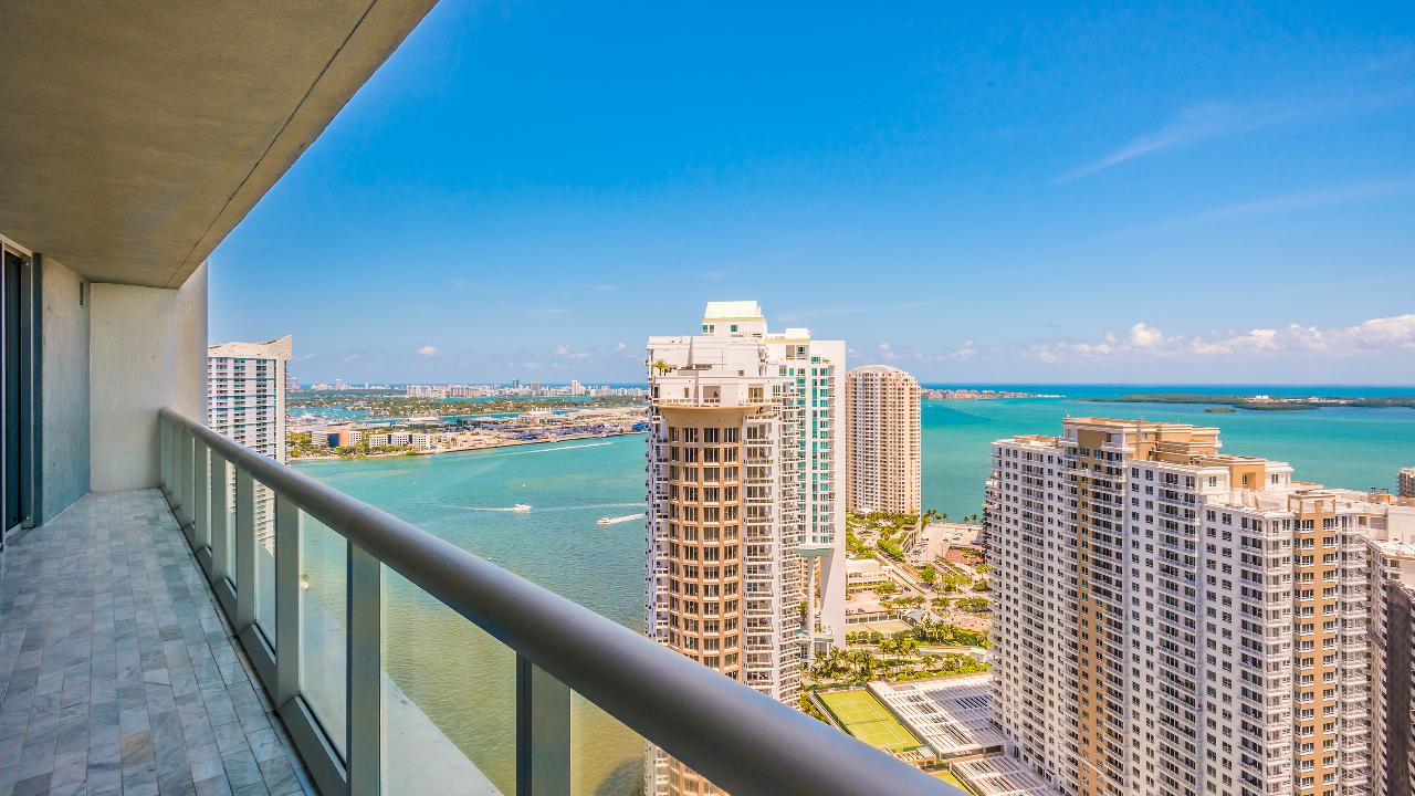 Icon-Brickell-#3703-03