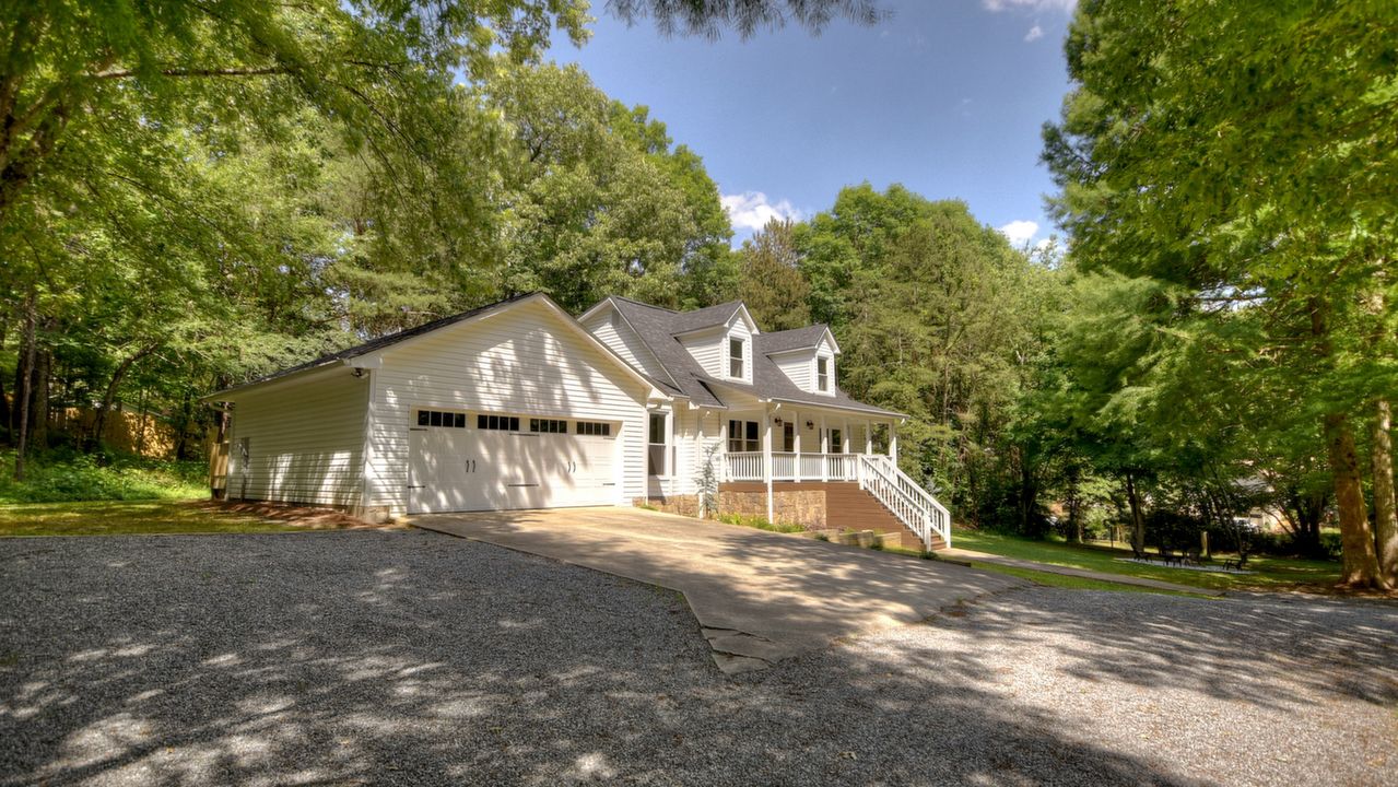31 River Lane, Ellijay, GA, 30540 Scene 3