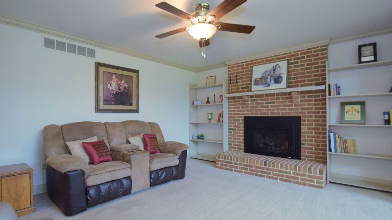 241 Heatherfield Dr, Telford, PA, 18964 Scene 2