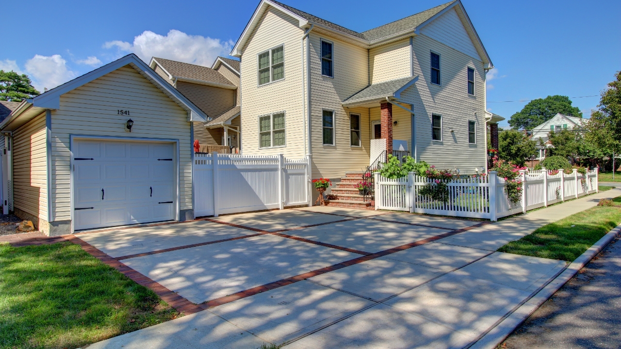 Side of House - Garage Side