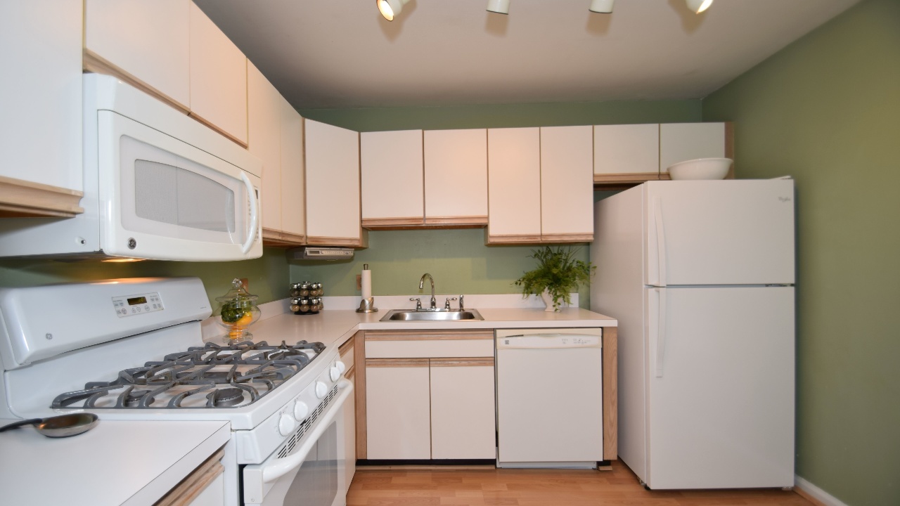 2707 Brookhaven Dr Unit #341, Yardley, PA, 19067 Scene 4