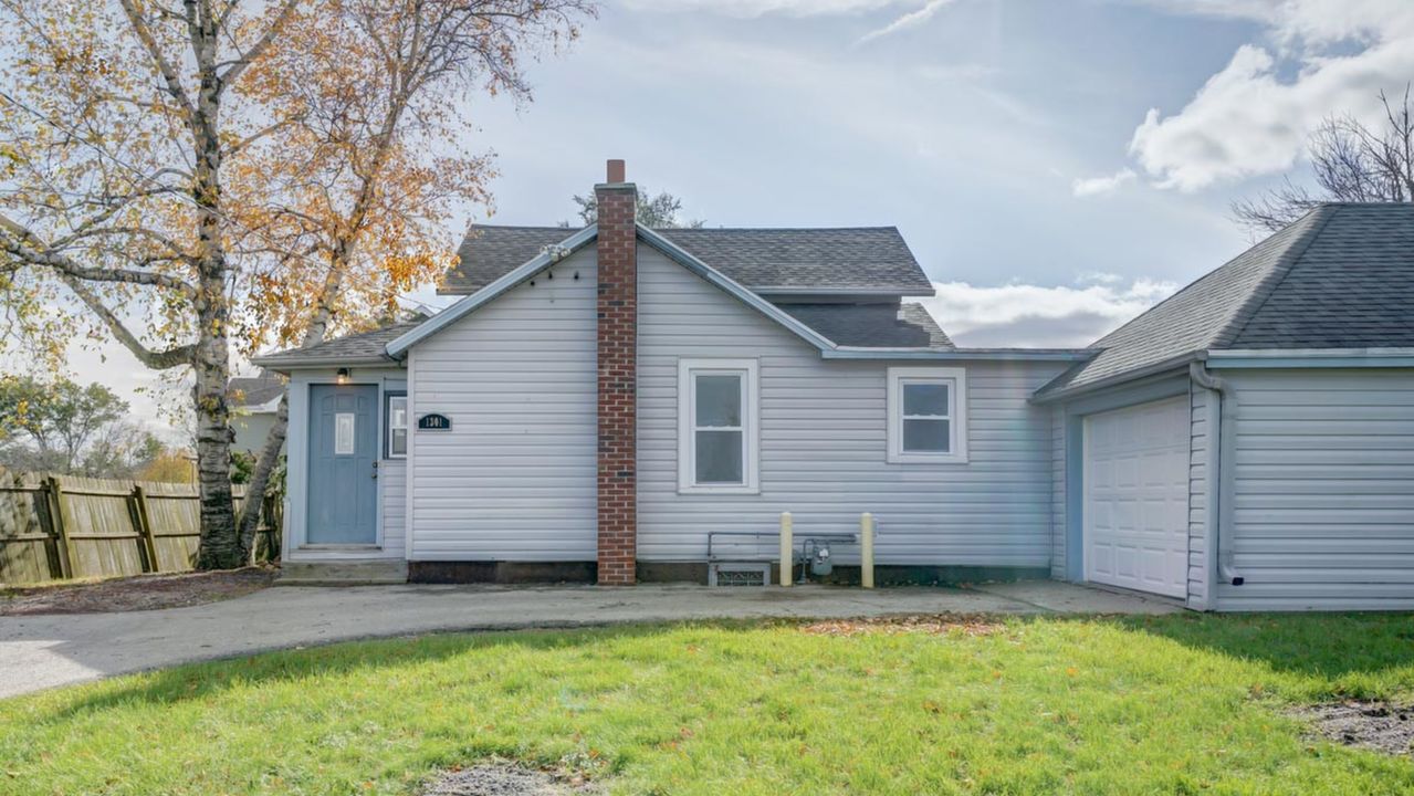 1301 Jackson St Stoughton-7