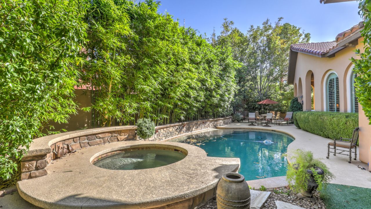 Swimming Pool and Hot Tub