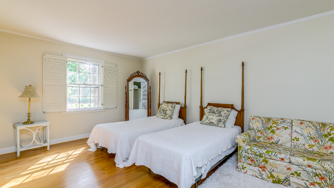 017-119WoodburnRd-FULL