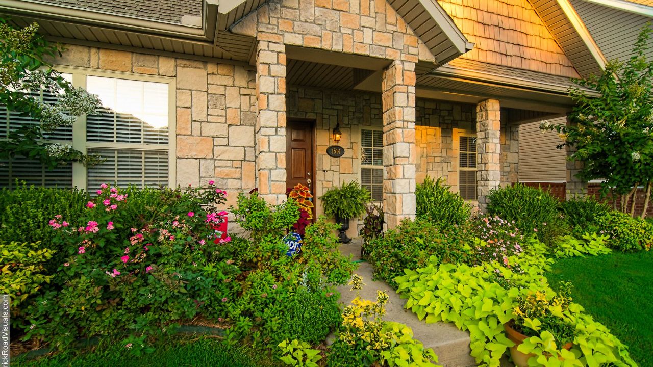 1514 Northeast Young Avenue, Bentonville, AR 72712, Bentonville, AR, 72712 Scene 2