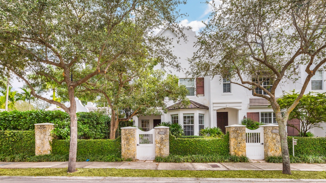 7615-SW-54th-Ct-02
