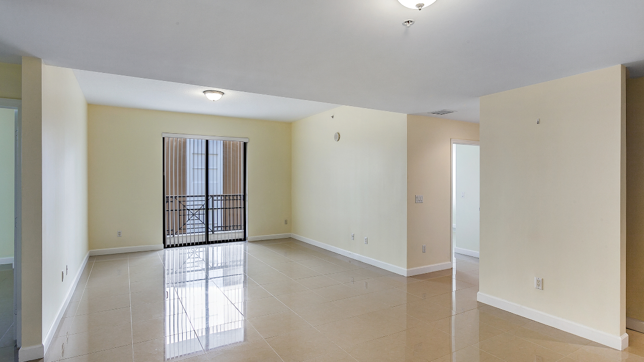 Colonnade-#423-01