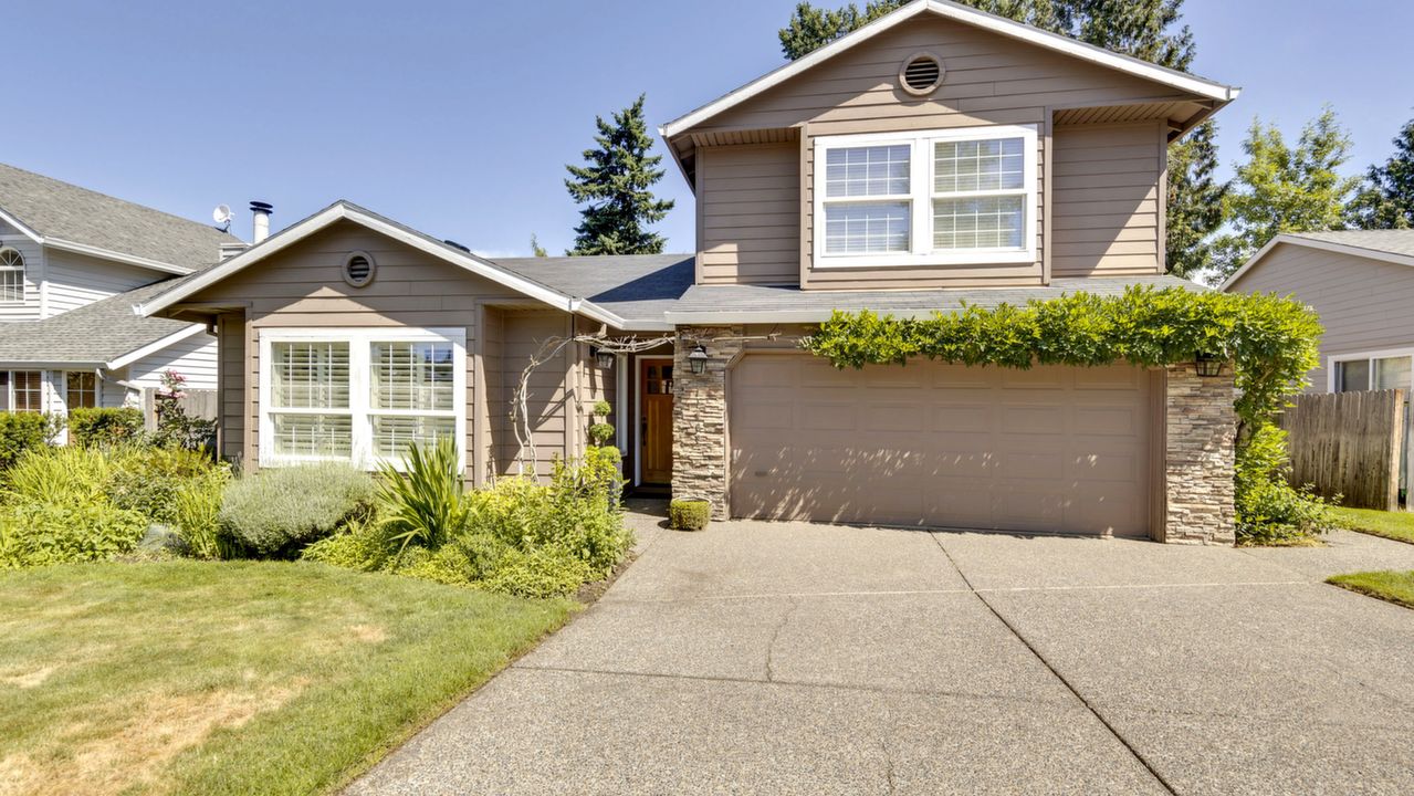 11009 SE Henderson St, Portland, OR, 97266 Scene 1