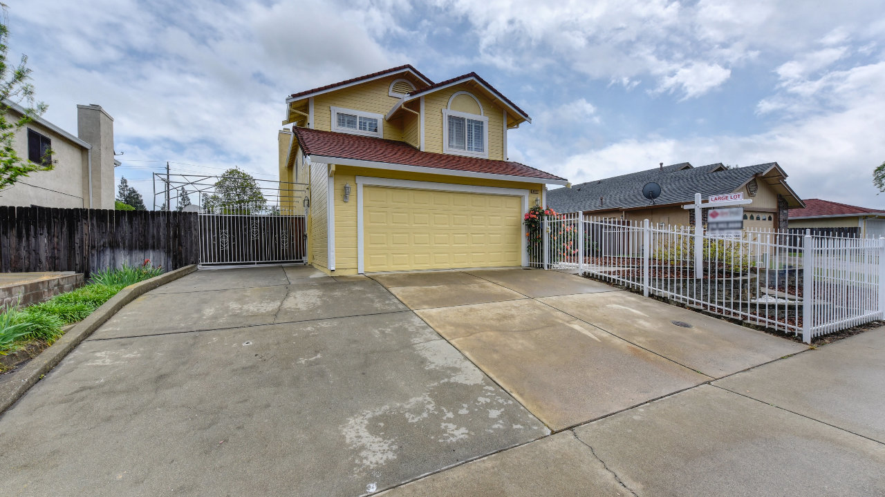 8117 Morgan Hill Way, Sacramento, CA, 95828 Scene 2