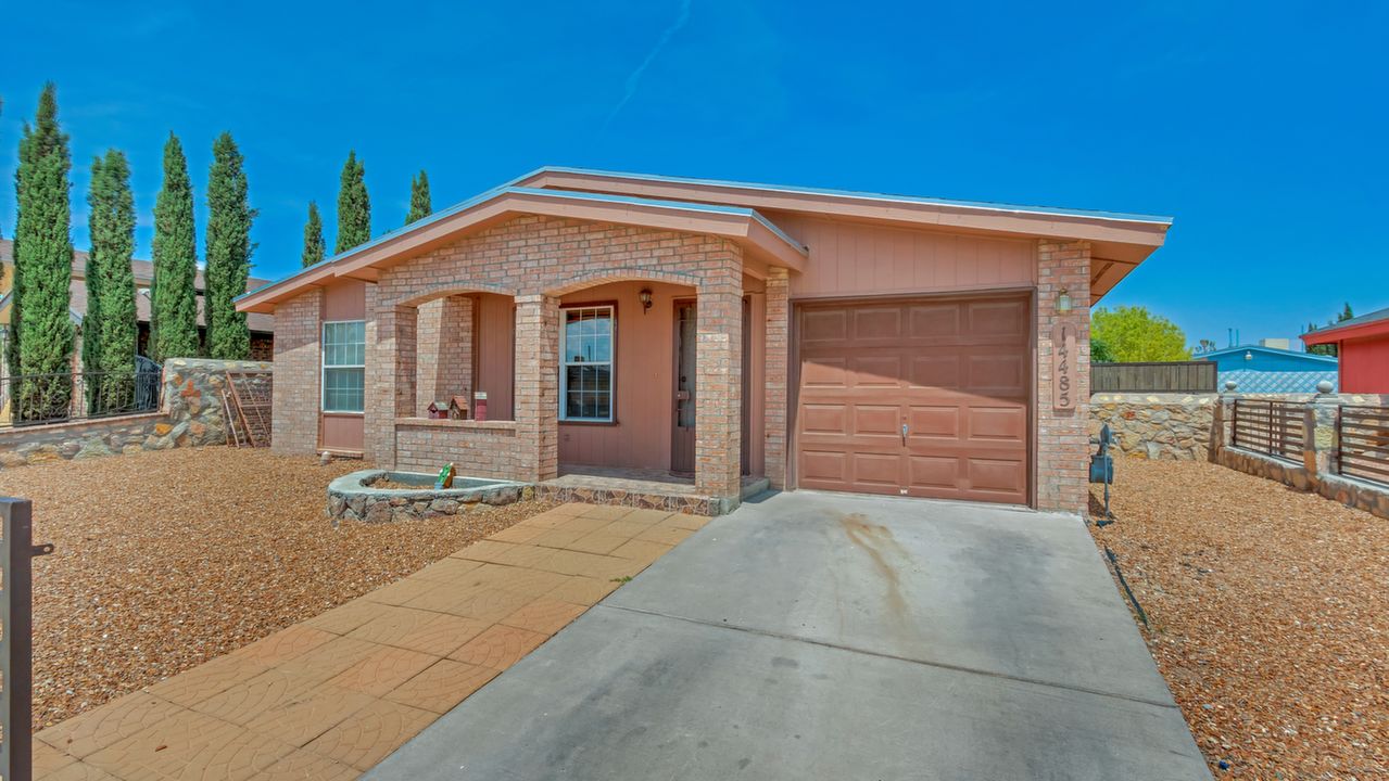 14485 Orchid Dr, Horizon City, TX, 79928 Scene 1