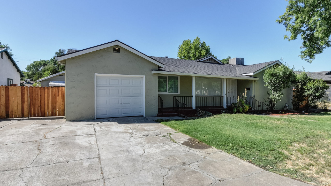 2228 E Acacia St., Stockton, CA, 95205 Scene 2