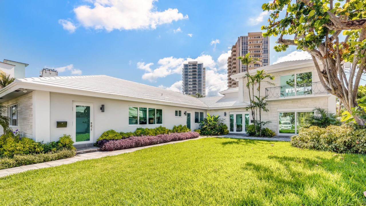 2700-NE-32nd-Ave-01