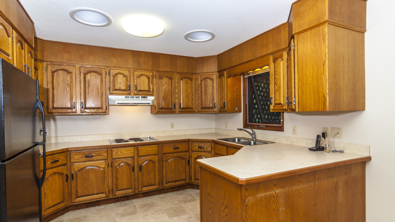 415 Wakabayashi Cres