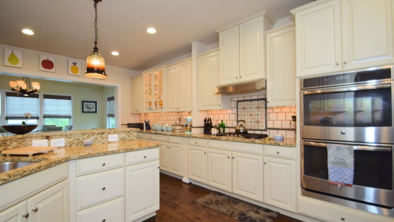 2410 Dianes Way, Warrington, PA, 18976 Scene 2