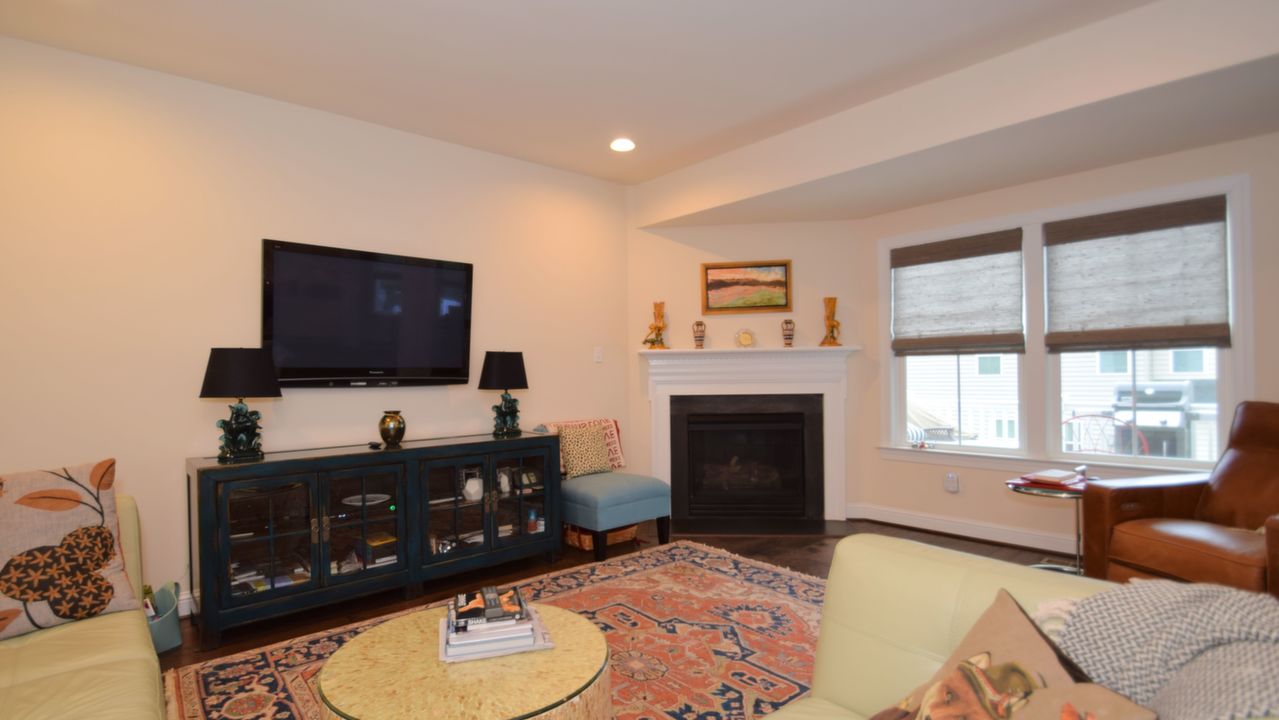 2410 Dianes Way, Warrington, PA, 18976 Scene 3