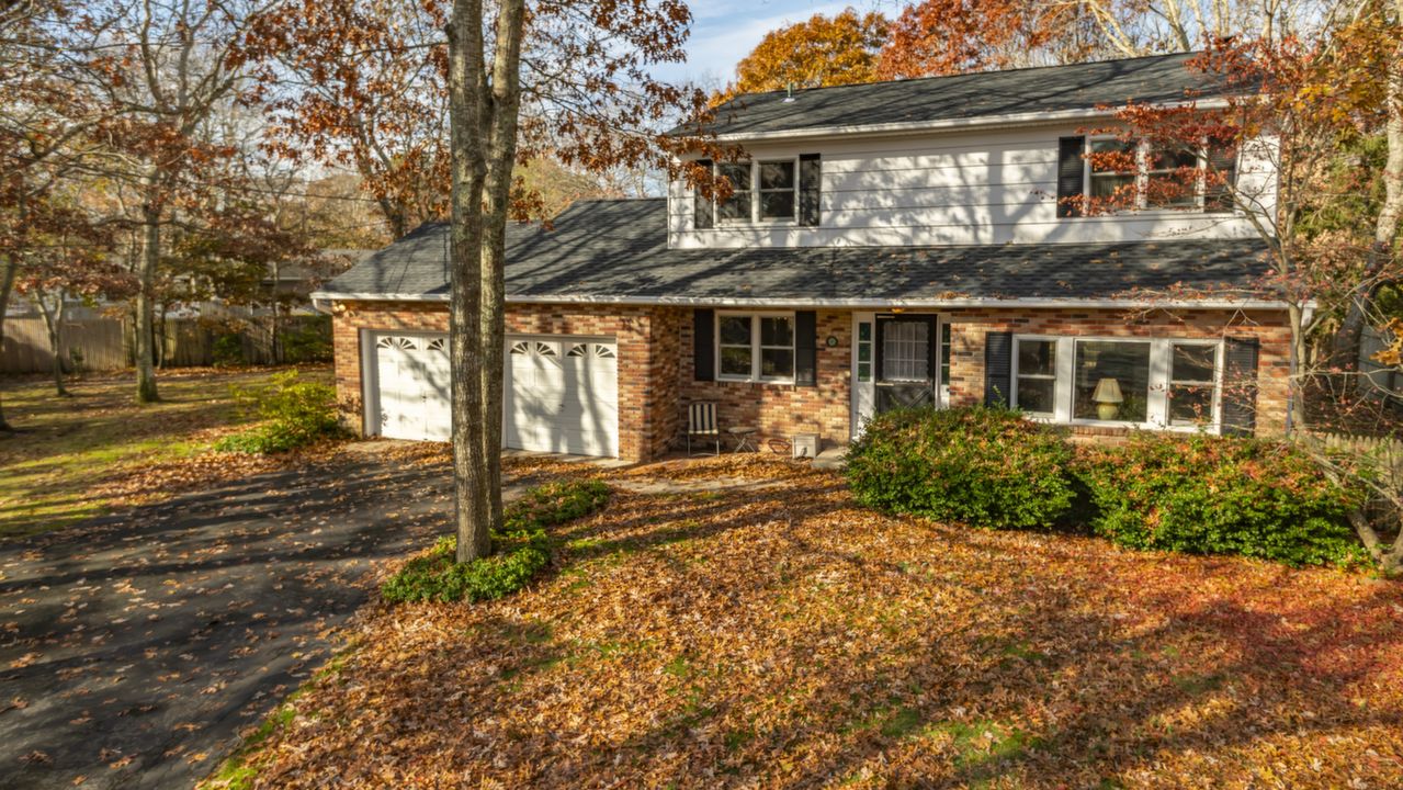 5 Wakeman Ct, Hampton Bays, NY, 11946 Scene 4