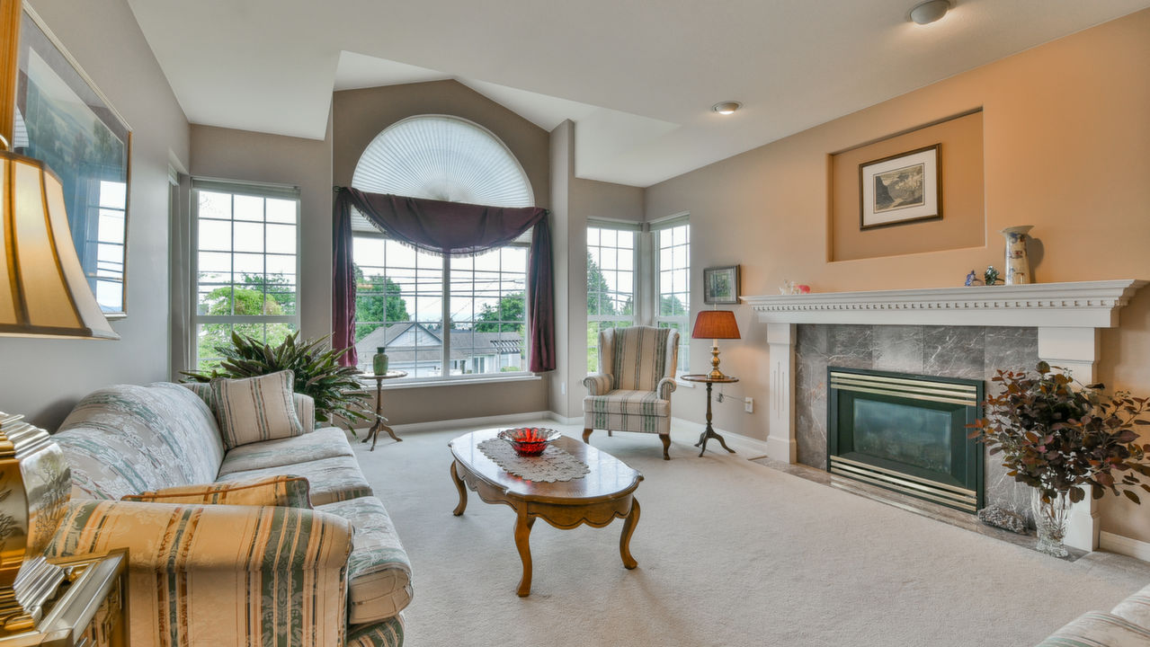 6103 190 St, Surrey, BC, V3S 8A4 Scene 4