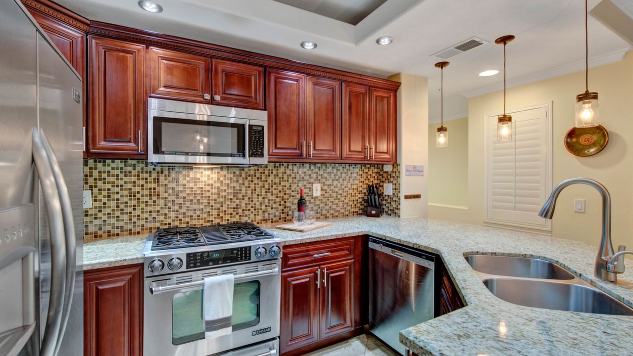 84 Montana Del Lago Dr, Rancho Santa Margarita, CA, 92688 Scene 3