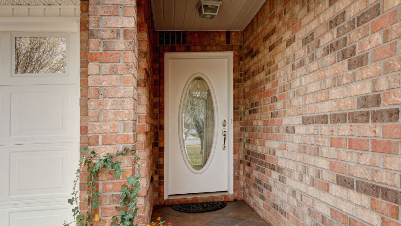 03_Entry_Exterior_01
