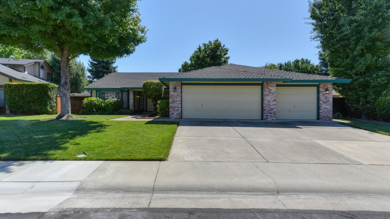 9320 Whittemore Drive, Elk Grove, CA, 95624 Scene 1