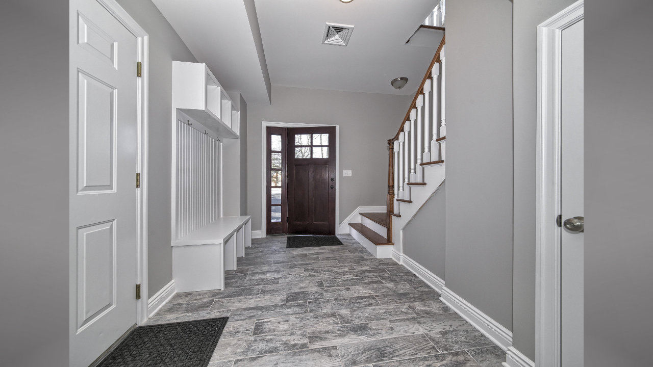 Foyer_Mudroom