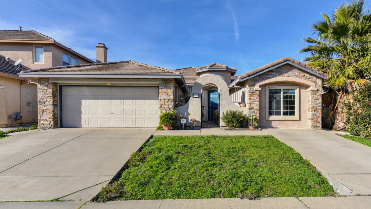 141 Highfield Circle, Sacramento, CA, 95832 Scene 1