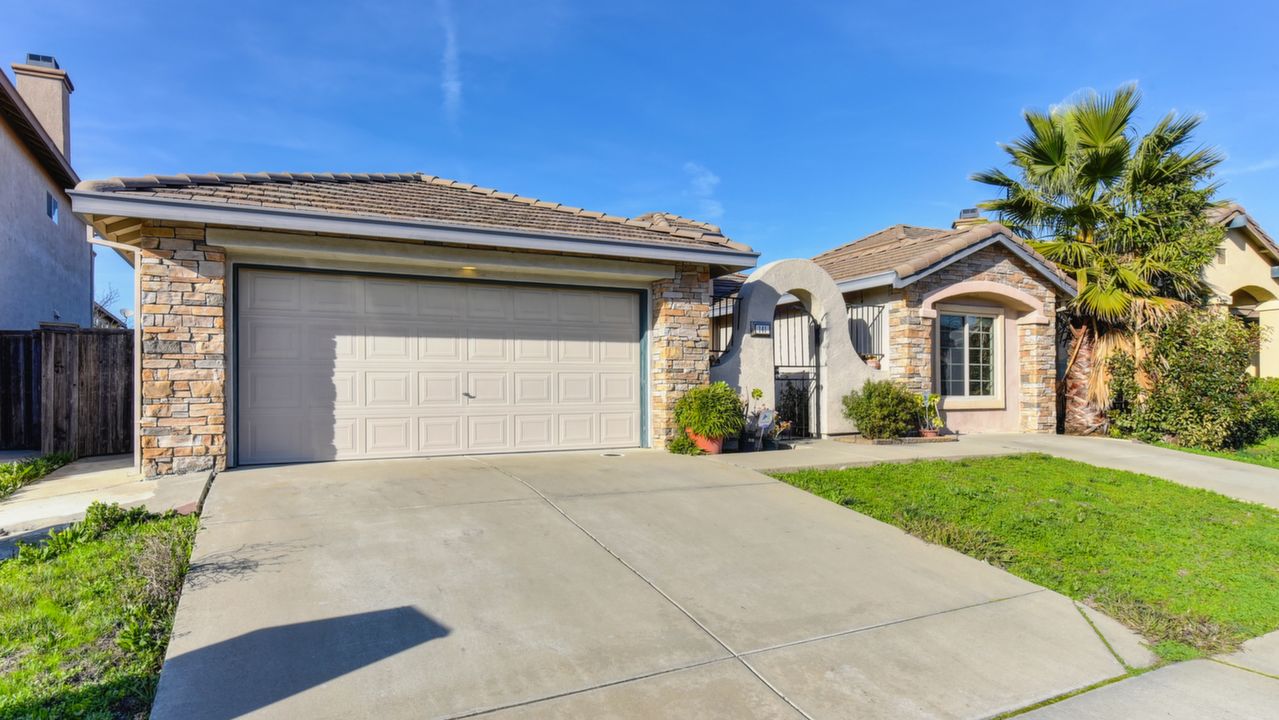 141 Highfield Circle, Sacramento, CA, 95832 Scene 2