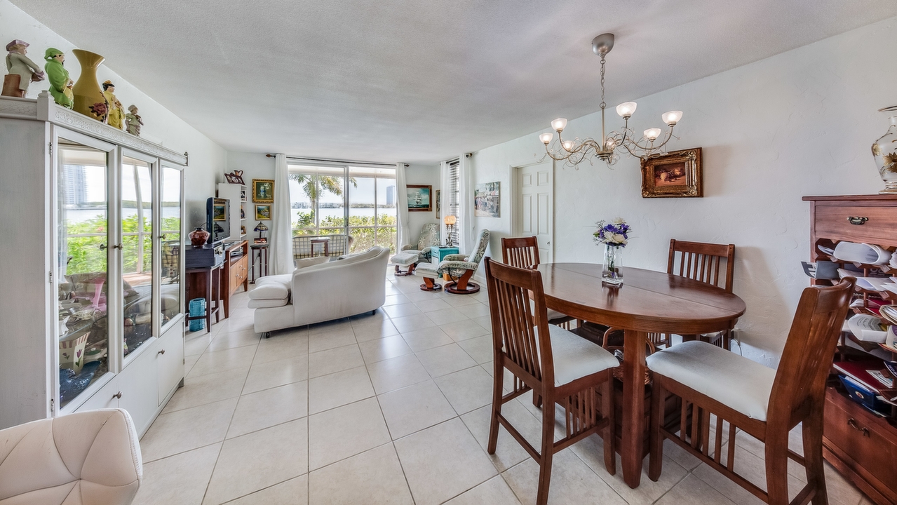 Point-East-4-#P106-01