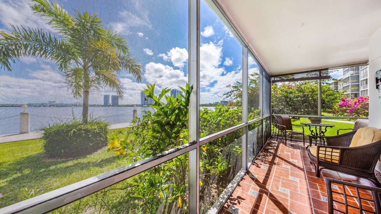 Point-East-4-#P106-04