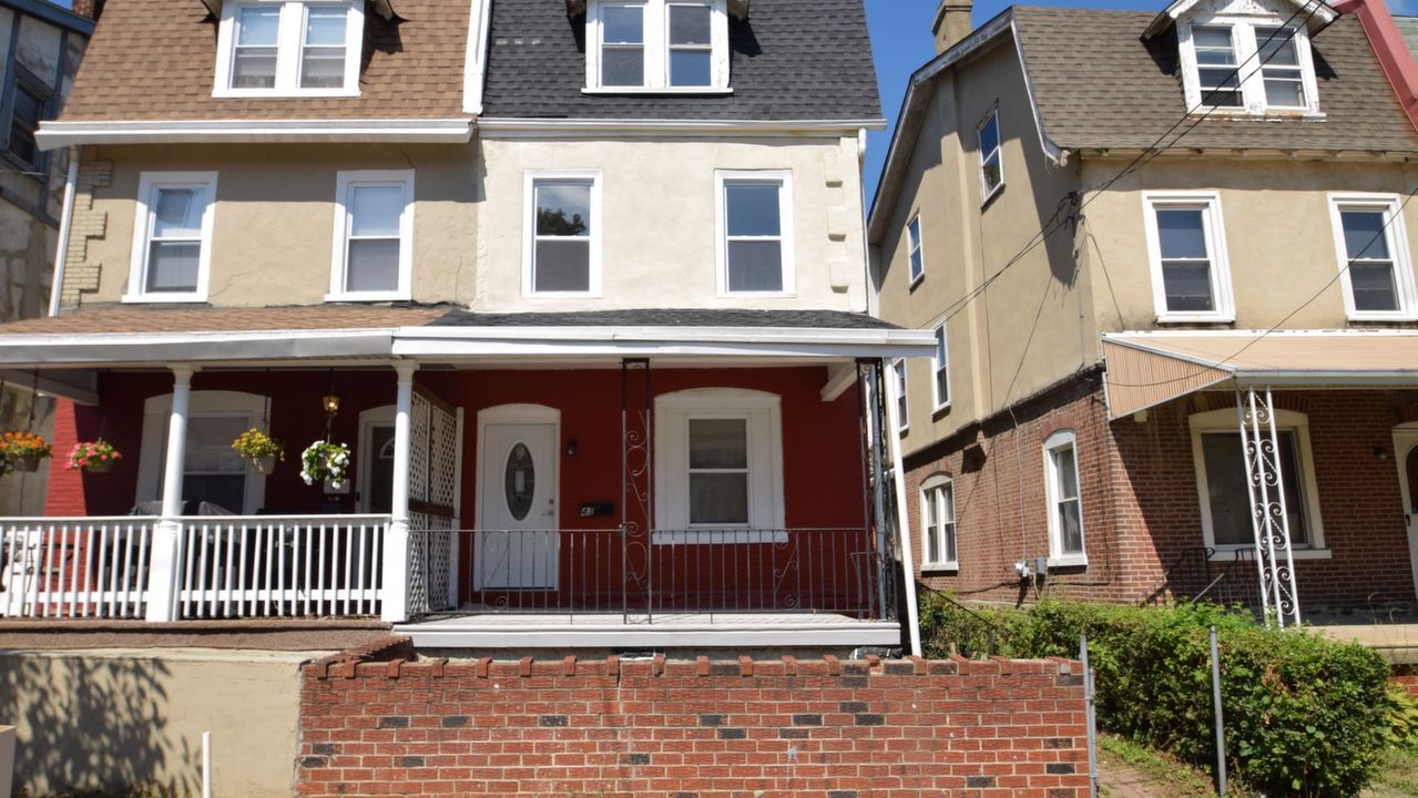 43 E Walnut St, Philadelphia, PA, 19144 Scene 1