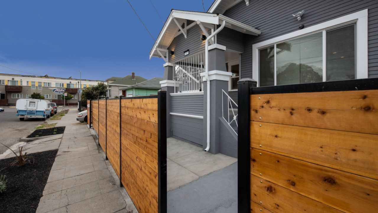 1021 83rd Ave, Oakland, CA, 94621 Scene 4