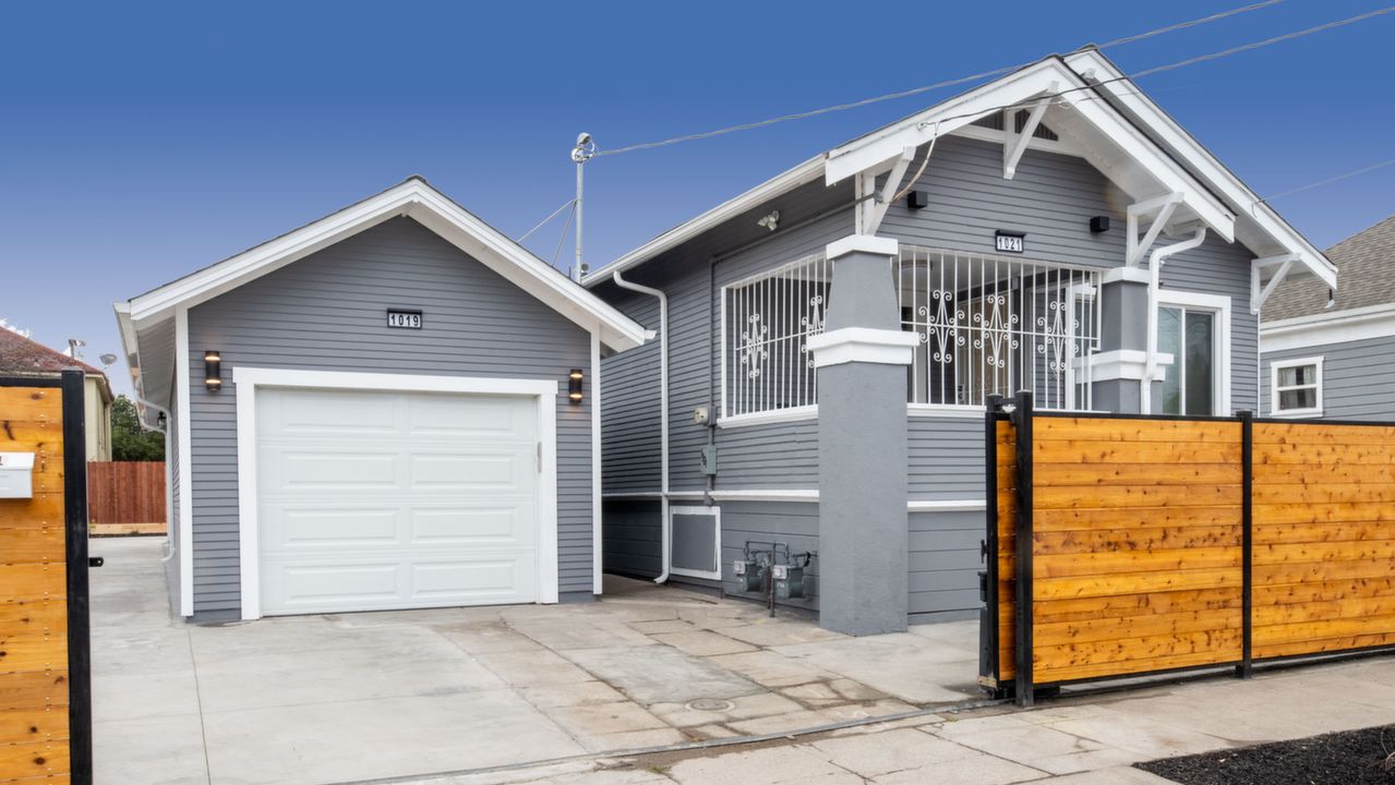 1021 83rd Ave, Oakland, CA, 94621 Scene 1