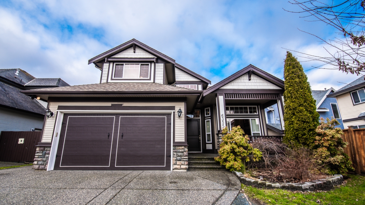 6355 167A Street, Surrey, BC, V3S 0Y1 Scene 1