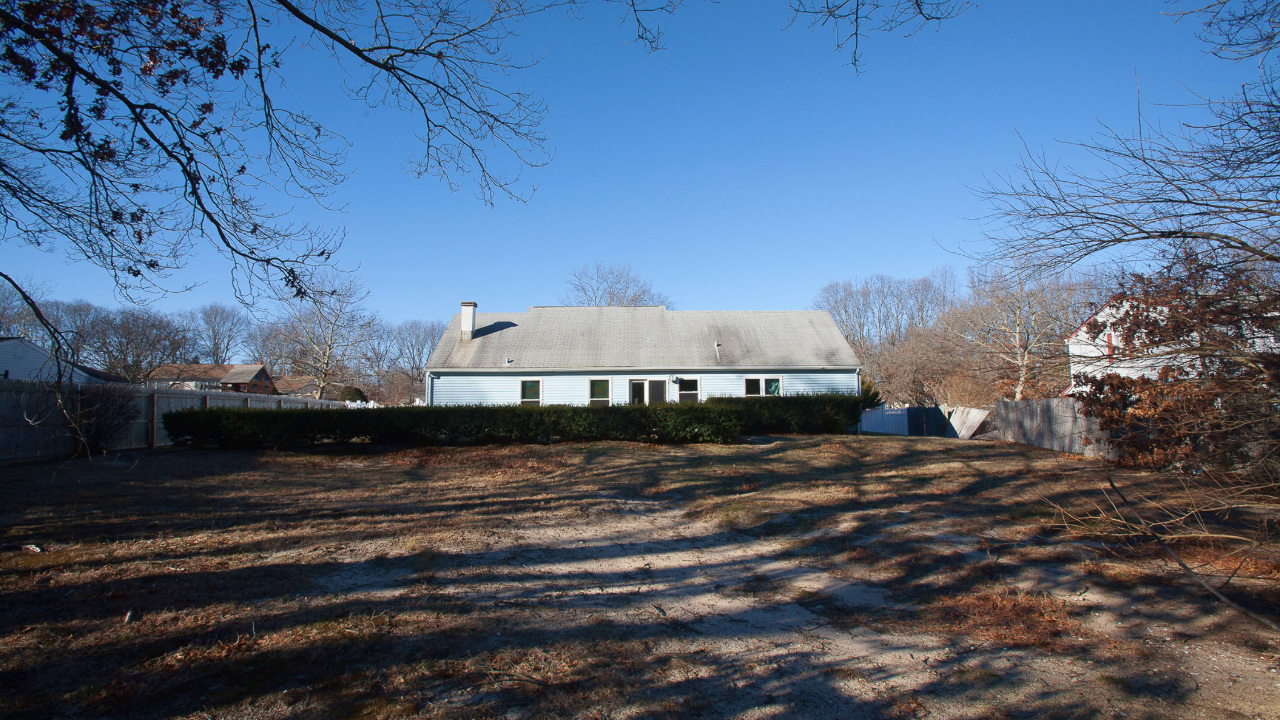 23 Sugarbush Lane, Coram, NY, 11727 Scene 4